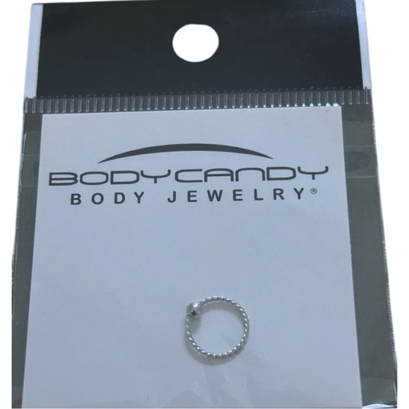Body Candy Jewelry - New 20 Gauge 5/16 So Twisted Captive Style Seamless Ring